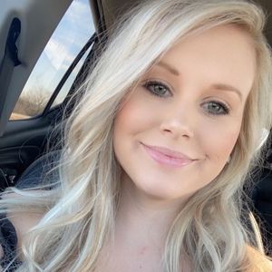 Meet your Posher, Holley